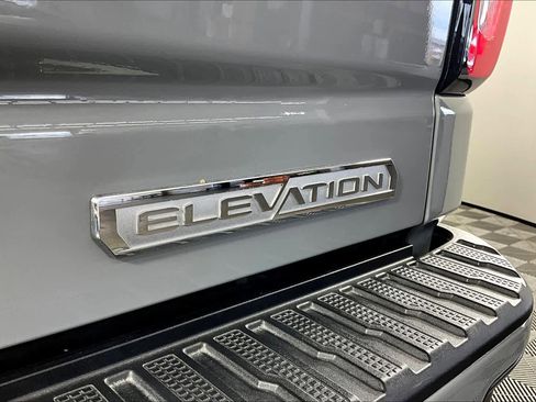 Used 2024 GMC Sierra 1500 Elevation image 10