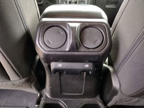 Used 2020 Jeep Wrangler Unlimited Sport S AWD/4WD image 23