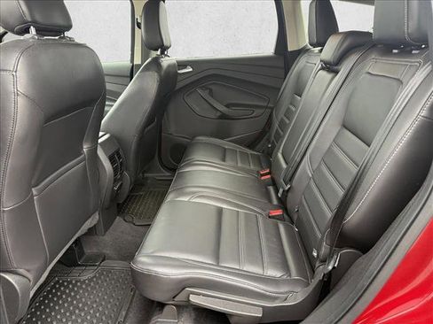 Used 2019 Ford Escape Titanium image 22