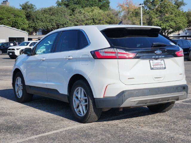 Used 2022 Ford Edge SEL AWD/4WD image 3