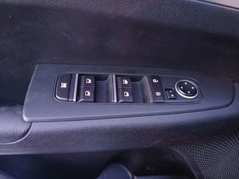 Certified 2022 Kia Forte LXS image 32