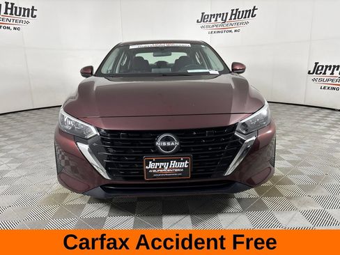 Used 2025 Nissan Sentra SV FWD image 3