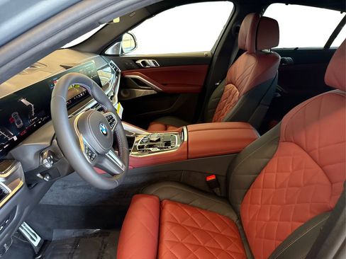 New 2026 BMW X6 M60i w/ Executive Package image 9