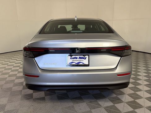 Used 2025 Honda Accord LX image 10