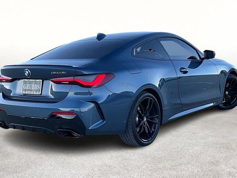 Used 2022 BMW M440i Coupe image 2