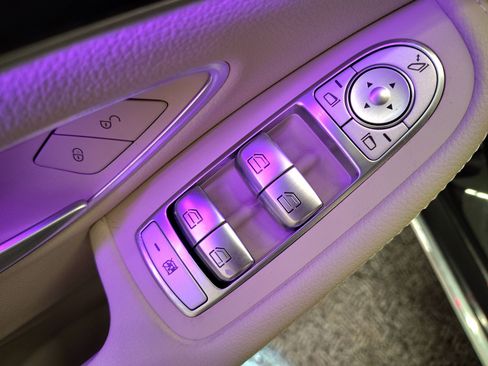 Used 2021 Mercedes-Benz C 300 Sedan image 12