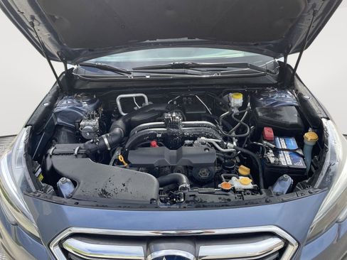 Used 2018 Subaru Outback 2.5i Premium image 15