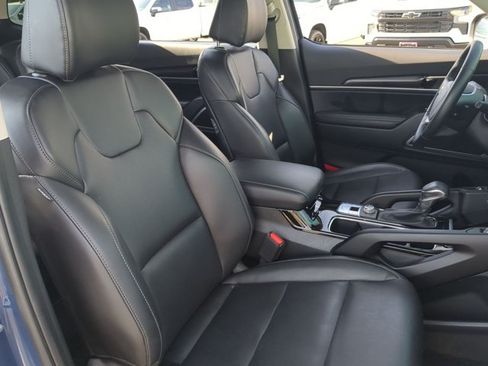 Used 2025 Kia Telluride S FWD image 23