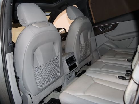 Used 2021 Audi Q7 3.0T Prestige w/ Prestige Package image 58