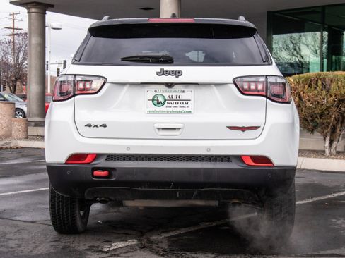 Used 2023 Jeep Compass Trailhawk image 6