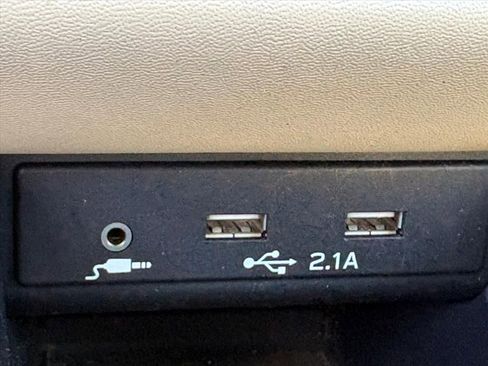 Used 2020 Subaru Outback Premium image 24