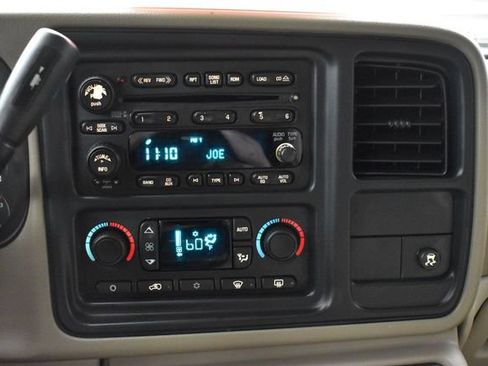 Used 2005 Chevrolet Tahoe Z71 w/ Preferred Equipment Group AWD/4WD image 12