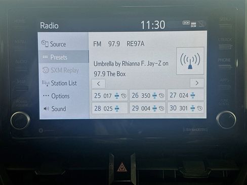 Used 2022 Toyota Corolla LE FWD image 19