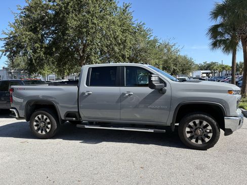 Used 2024 Chevrolet Silverado 2500 LT w/ All Star Edition AWD/4WD image 8