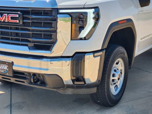 New 2024 GMC Sierra 2500 Pro w/ Convenience Package image 18