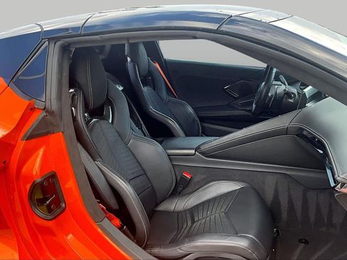 Used 2023 Chevrolet Corvette Stingray Premium Conv w/ Z51 Performance Package RWD image 9