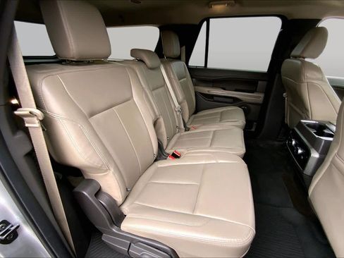 Used 2021 Ford Expedition Max XLT AWD/4WD image 19