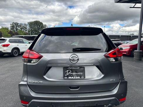 Used 2019 Nissan Rogue SV FWD image 25