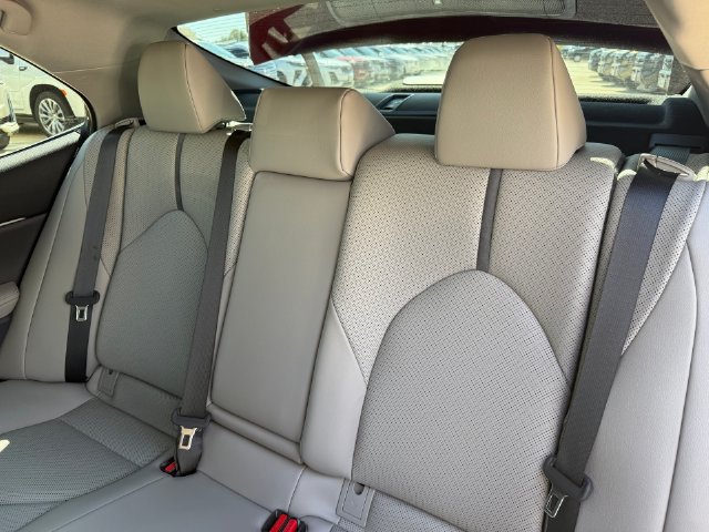 Used 2021 Toyota Camry XLE w/ Navigation Upgrade Package FWD image 28