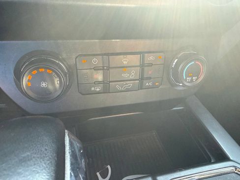 Used 2019 Ford F150 XLT w/ Equipment Group 302A Luxury RWD image 17