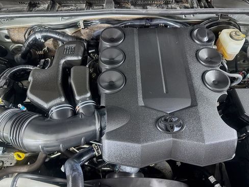 Used 2021 Toyota 4Runner SR5 Premium image 39