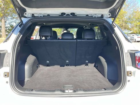 Used 2024 Jeep Compass Latitude image 9