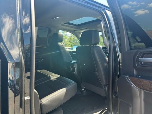 Used 2021 GMC Sierra 1500 Denali w/ Denali Ultimate Package AWD/4WD image 8