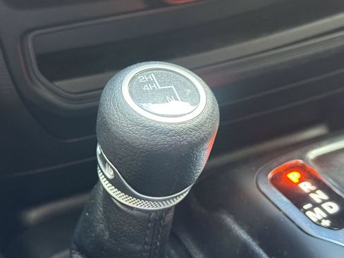 Used 2021 Jeep Gladiator Sport AWD/4WD image 24