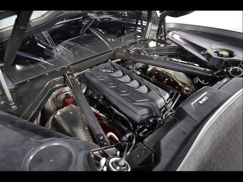 Used 2023 Chevrolet Corvette Stingray Preferred Cpe w/ Z51 Performance Package RWD image 17