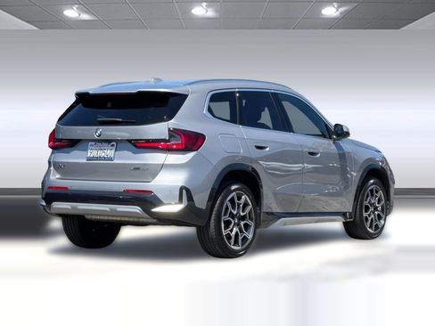 Used 2025 BMW X1 xDrive28i w/ Convenience Package AWD/4WD image 9