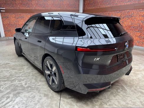 New 2026 BMW iX xDrive60 image 3