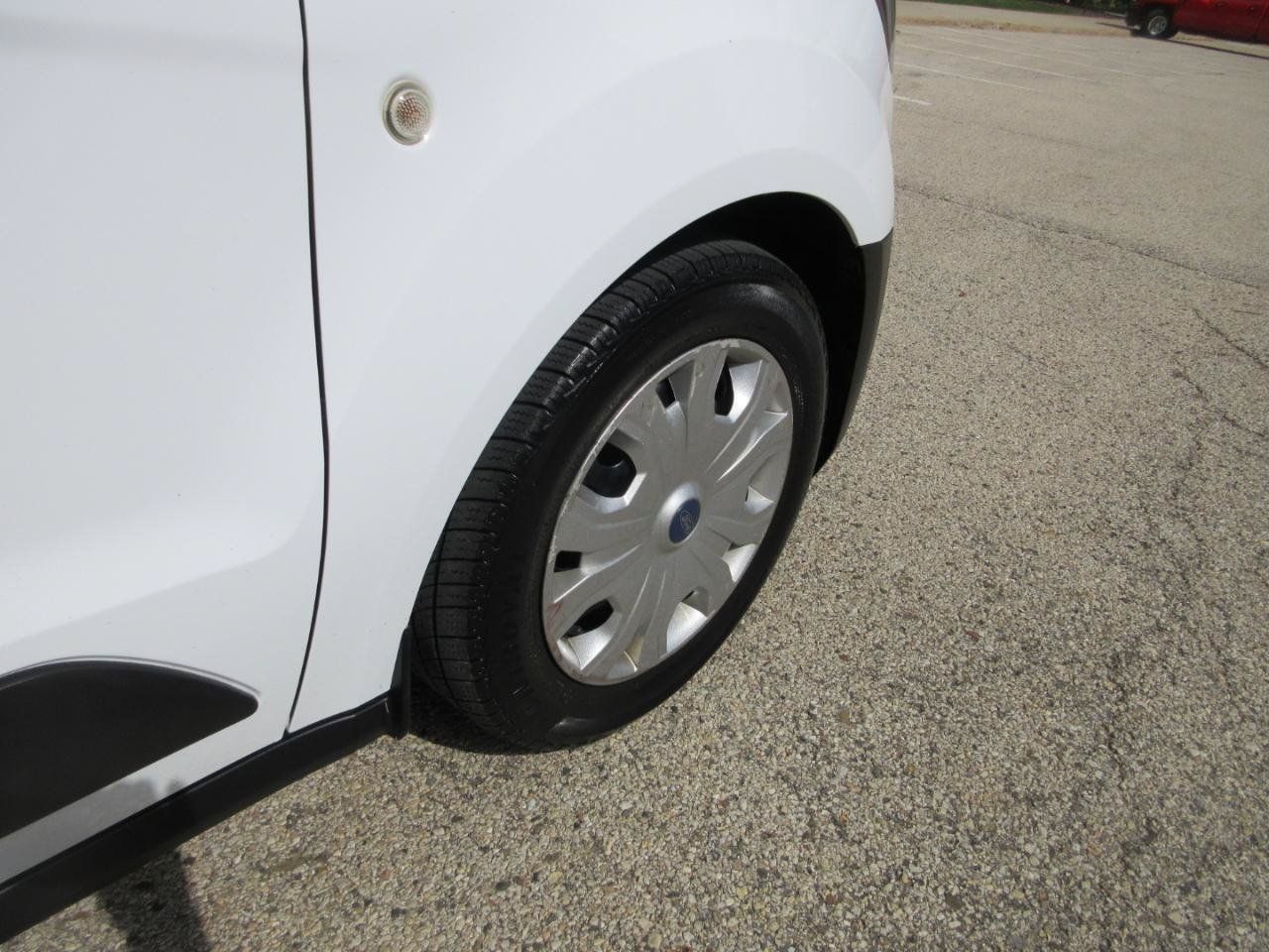 Used 2022 Ford Transit Connect XL FWD image 16