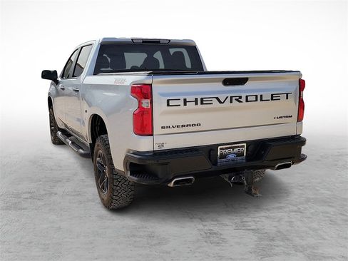 Used 2021 Chevrolet Silverado 1500 Custom Trail Boss w/ LPO, Dark Essentials Package image 8
