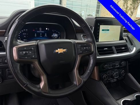 Used 2022 Chevrolet Suburban High Country AWD/4WD image 12
