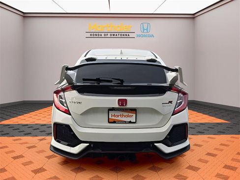 Used 2018 Honda Civic Type R image 4
