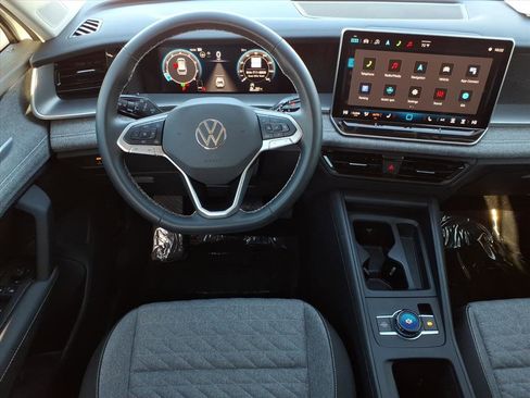 Certified 2025 Volkswagen Tiguan S image 22