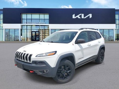 Used 2015 Jeep Cherokee Trailhawk w/ Comfort/Convenience Group AWD/4WD image 1