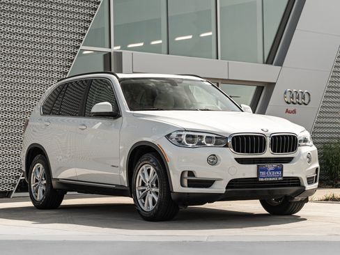 Used 2015 BMW X5 xDrive35i AWD/4WD image 1