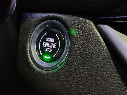 Used 2024 Cadillac XT4 Premium Luxury image 24