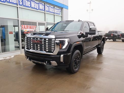 Certified 2024 GMC Sierra 3500 Denali w/ Denali Reserve Package AWD/4WD image 6