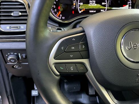 Used 2019 Jeep Grand Cherokee High Altitude AWD/4WD image 11