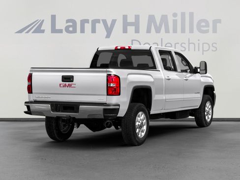 Used 2016 GMC Sierra 2500 SLE image 2