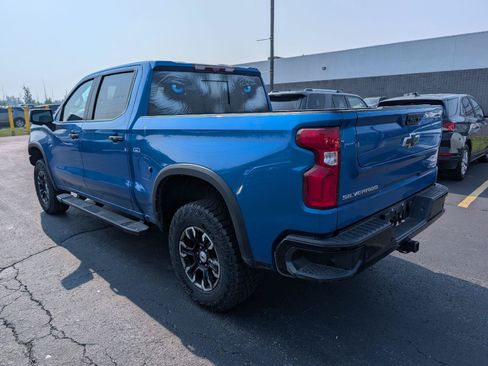 Used 2022 Chevrolet Silverado 1500 ZR2 w/ Technology Package AWD/4WD image 6