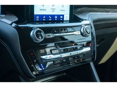 Used 2021 Ford Explorer Platinum w/ Equipment Group 601A image 27