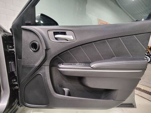 Used 2012 Dodge Charger SRT8 w/ Adaptive Cruise Control Group image 10