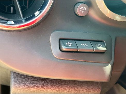 Used 2019 Chevrolet Camaro ZL1 RWD image 10