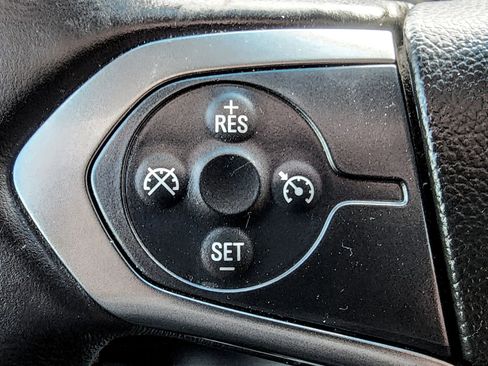 Used 2017 Chevrolet Silverado 3500 LT image 24