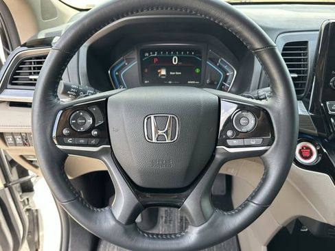 Used 2024 Honda Odyssey Elite image 12