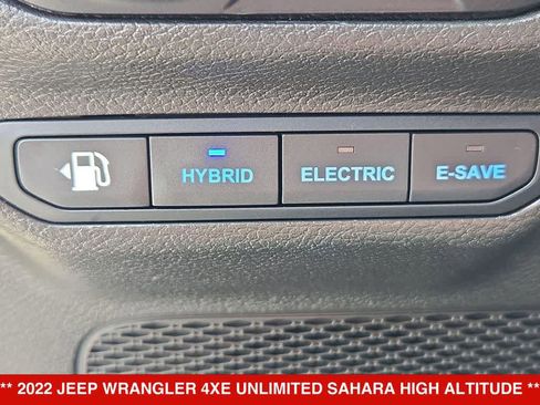 Used 2022 Jeep Wrangler Unlimited Sahara AWD/4WD image 36