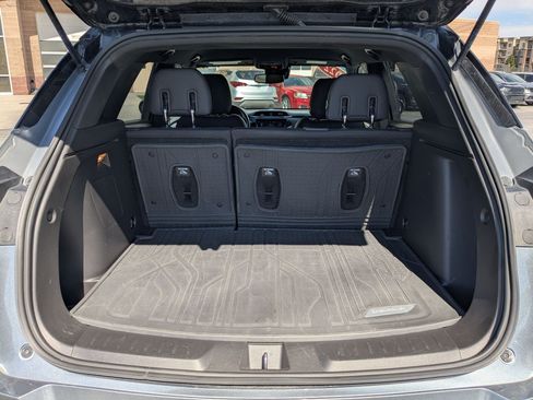 Used 2022 Chevrolet TrailBlazer RS w/ Convenience Package FWD image 29